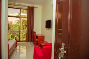 Africa Natural Tours - Kilimanjaro White House Hotel, Moshi